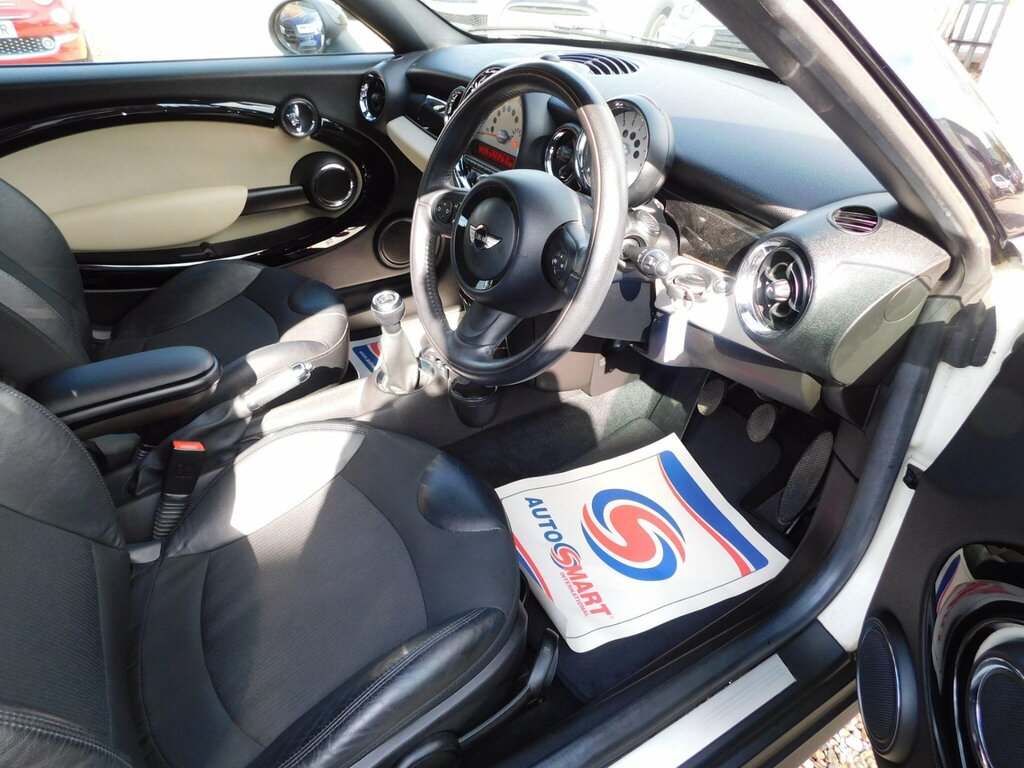 Mini Coupe Cooper White #15