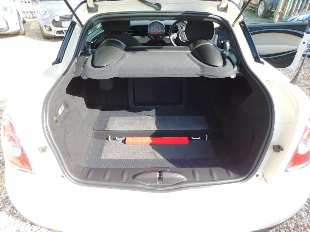 Mini Coupe Cooper White #20