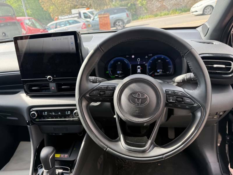 Toyota Yaris 1.5 Hybrid Excel Cvt - Parking Sensors - 12 L LL24XDF Black #3