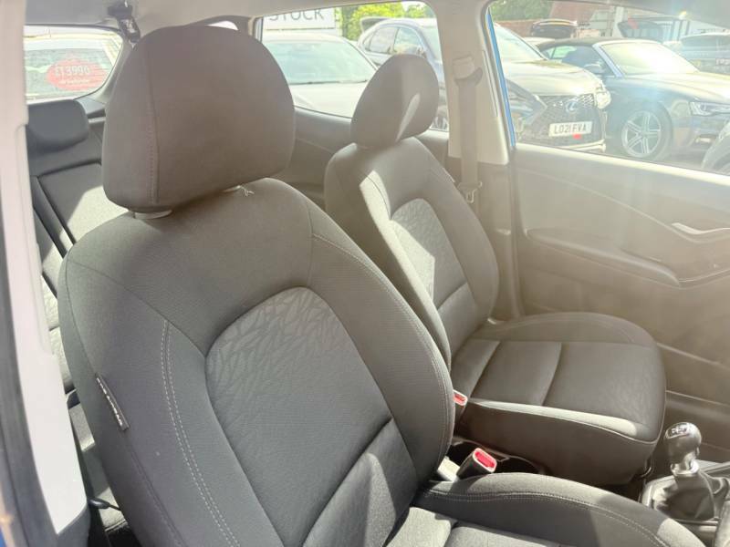 Hyundai Ix20 1.4 Blue Drive Se Nav - Sat Nav - Rearcamera - Blue #6
