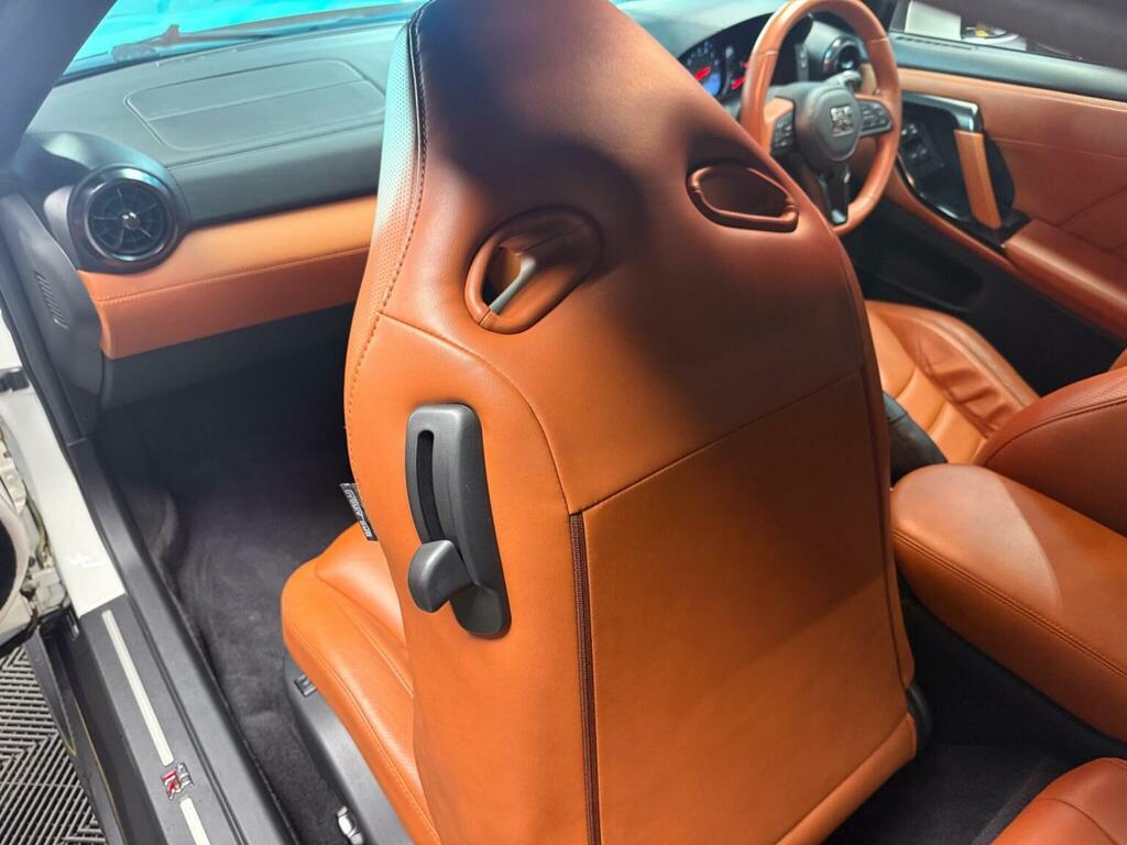 Nissan GT-R 2016 Nissan Gtr R35 Prestige  #30