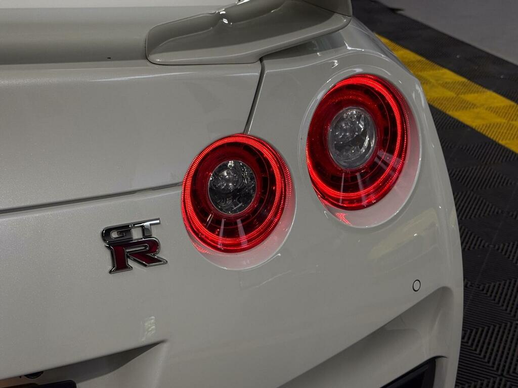 Nissan GT-R 2016 Nissan Gtr R35 Prestige  #19