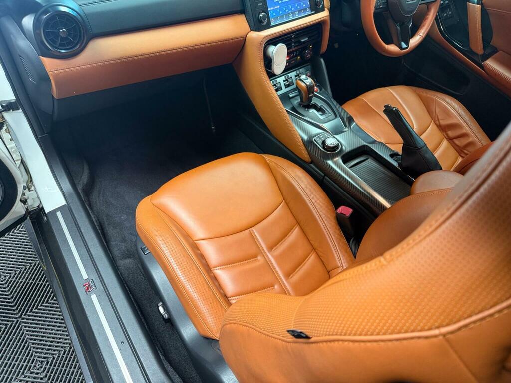 Nissan GT-R 2016 Nissan Gtr R35 Prestige  #26