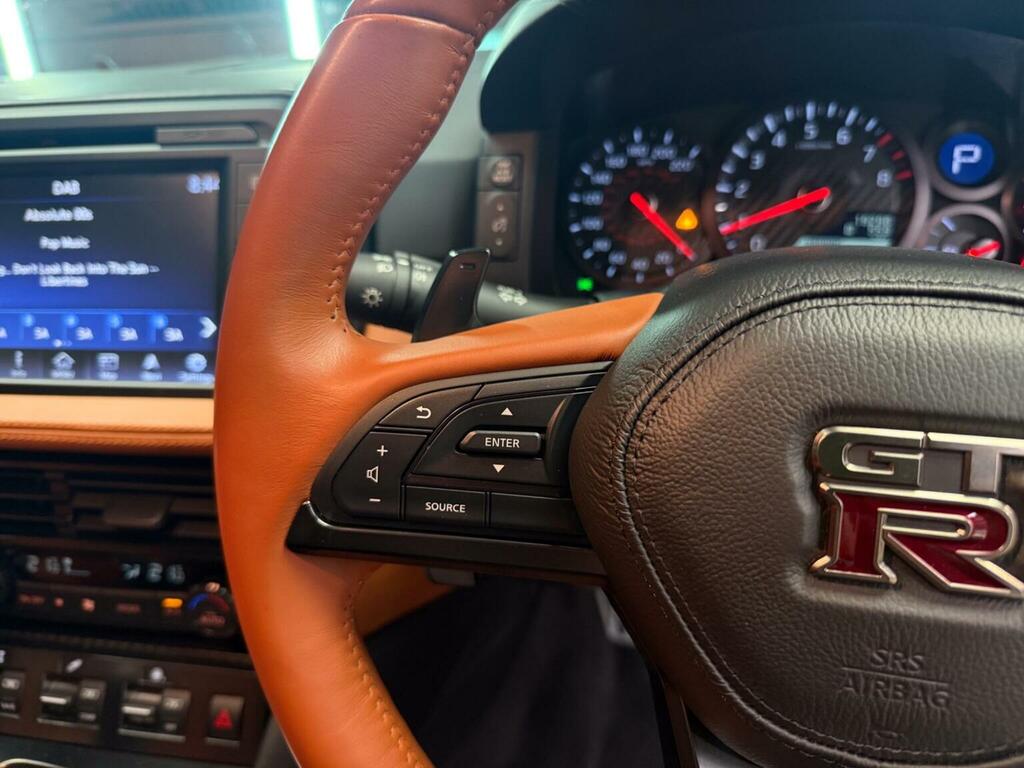 Nissan GT-R 2016 Nissan Gtr R35 Prestige  #32