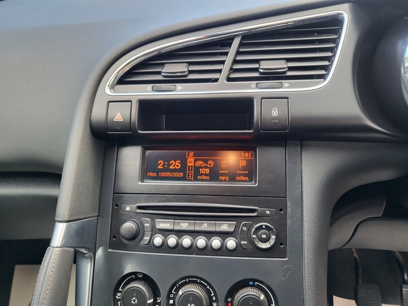 Peugeot 3008 Hdi Active Grey #4