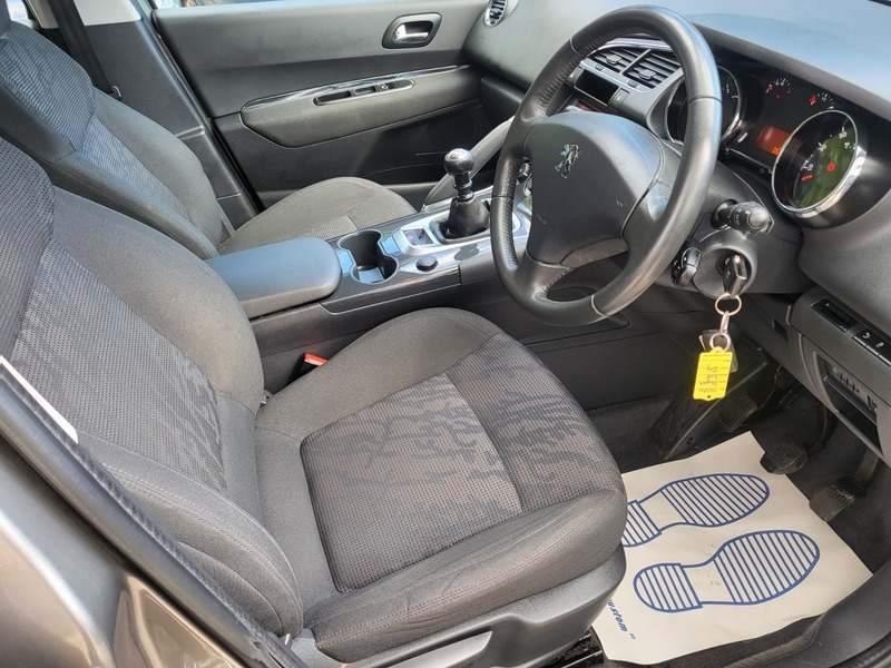Peugeot 3008 Hdi Active Grey #2