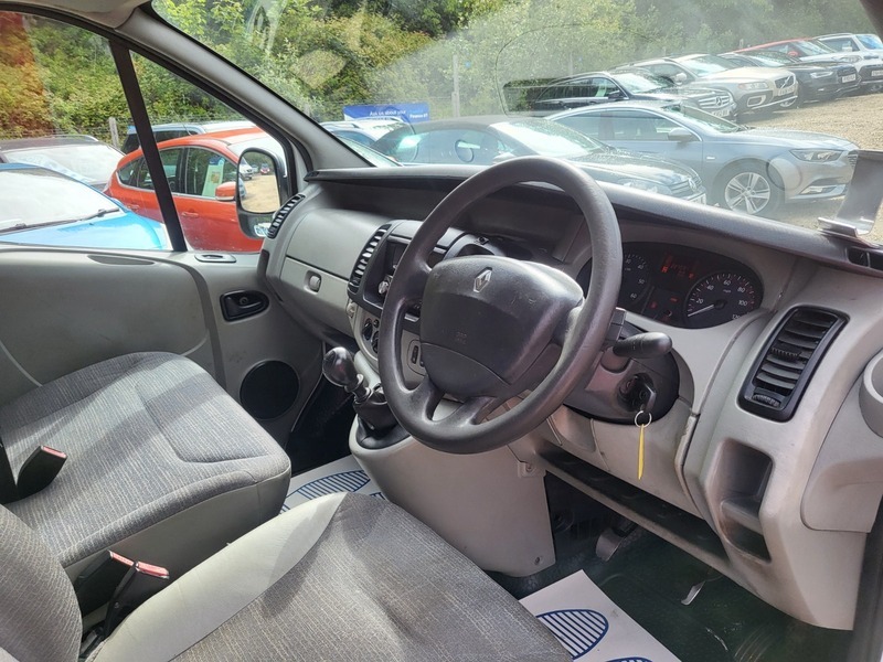 Renault Trafic Sl27 Dci 115 Swb White #2
