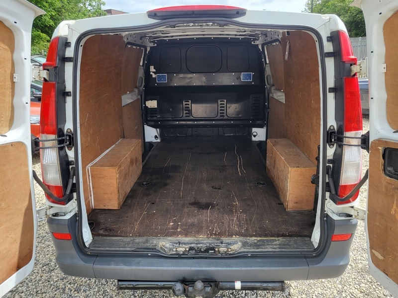 Mercedes-Benz V Class V6 Mpv White #18