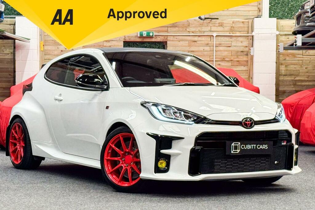 Toyota Yaris Hatchback 1.6T Gr Circuit Awd Euro 6 202222 White