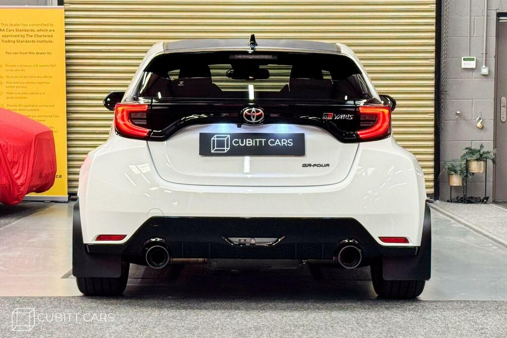 Toyota Yaris Hatchback 1.6T Gr Circuit Awd Euro 6 202222 White #5