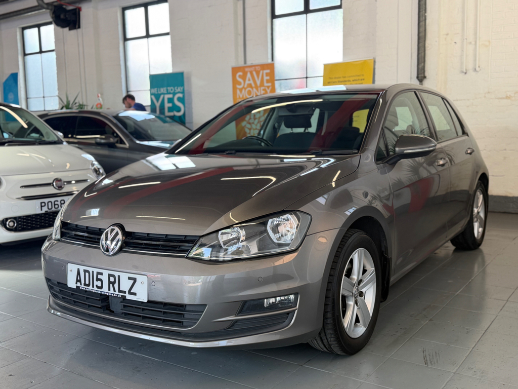 Volkswagen Golf 1.4 Tsi Bluemotion Tech Match Hatchback AD15RLZ #4