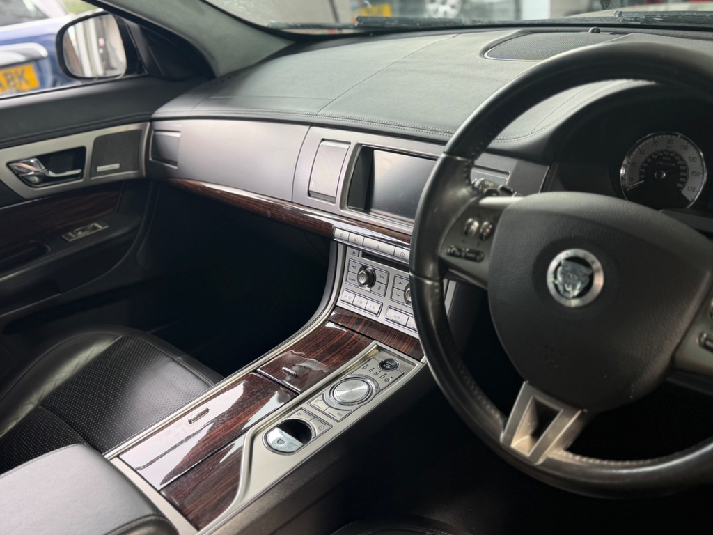Jaguar XF 3.0D V6 Premium Luxury Euro 5 Blue #4