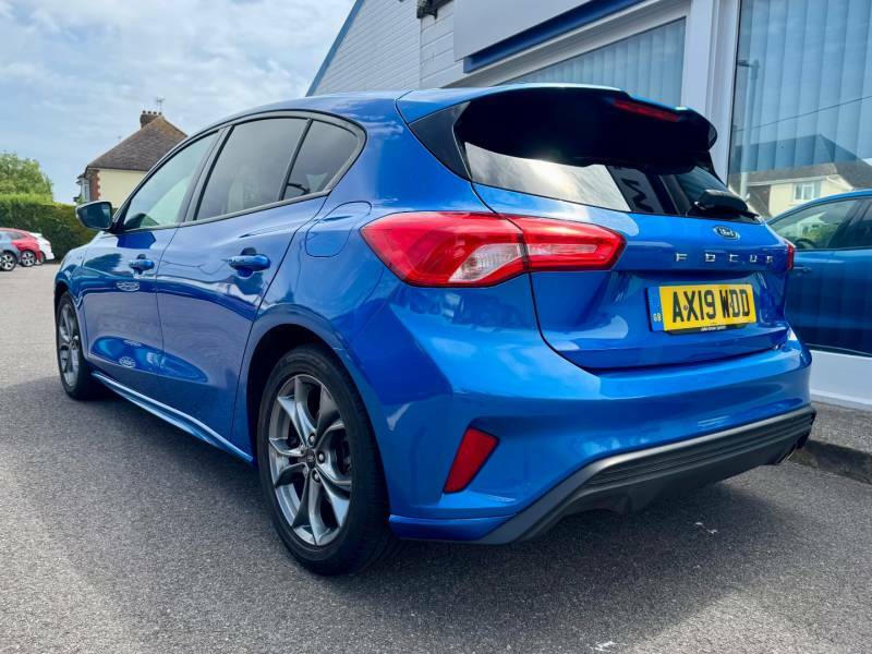Ford Focus 1.0 Ecoboost 125 St-line - 2019 19 AX19WDD Blue #2