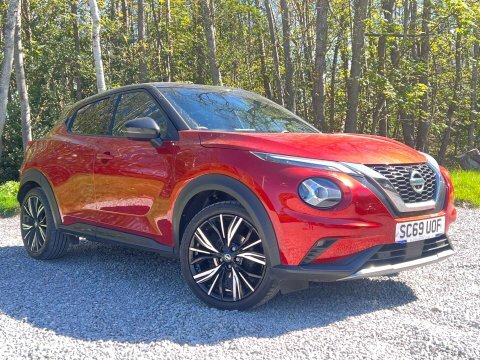 Nissan Juke 1.0 Juke Tekna Red