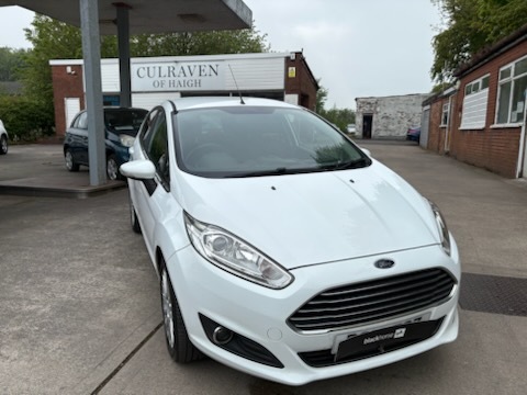 Ford Fiesta 1.2 Zetec  White #4