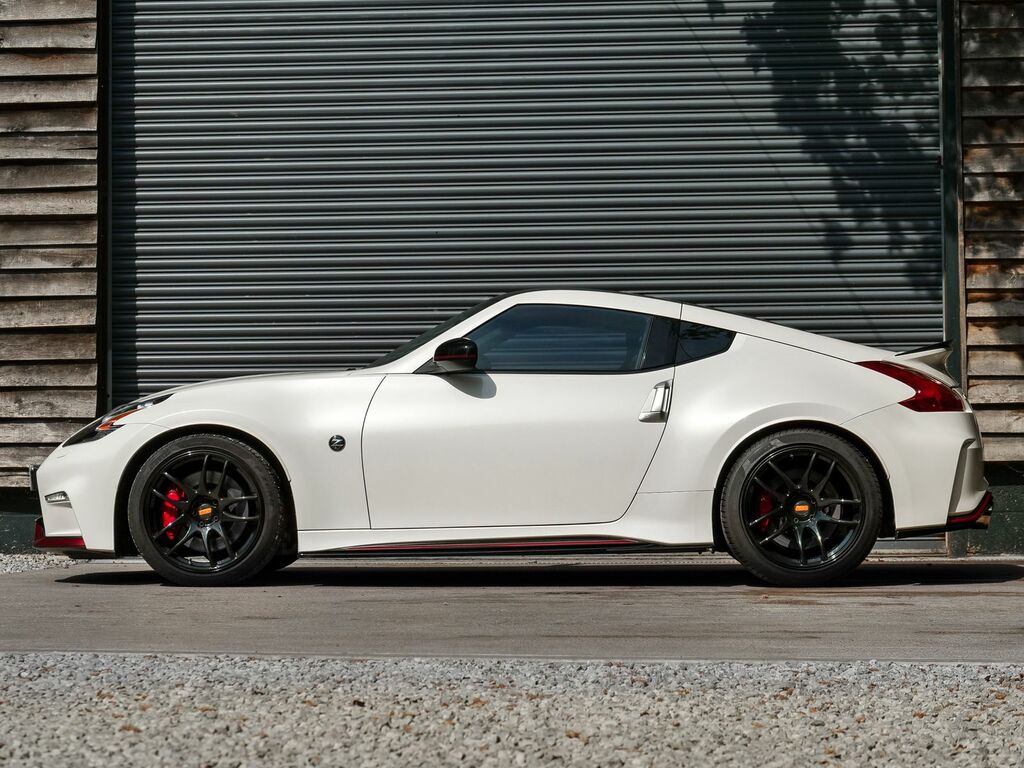 Nissan 370Z 3.7 V6 Nismo Coupe Euro 6 344 P White #5