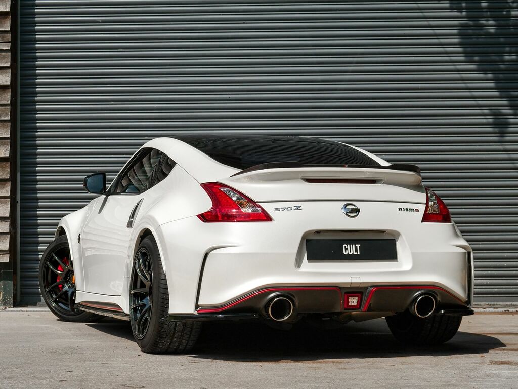 Nissan 370Z 3.7 V6 Nismo Coupe Euro 6 344 P White #2