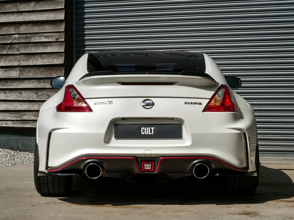 Nissan 370Z 3.7 V6 Nismo Coupe Euro 6 344 P White #4