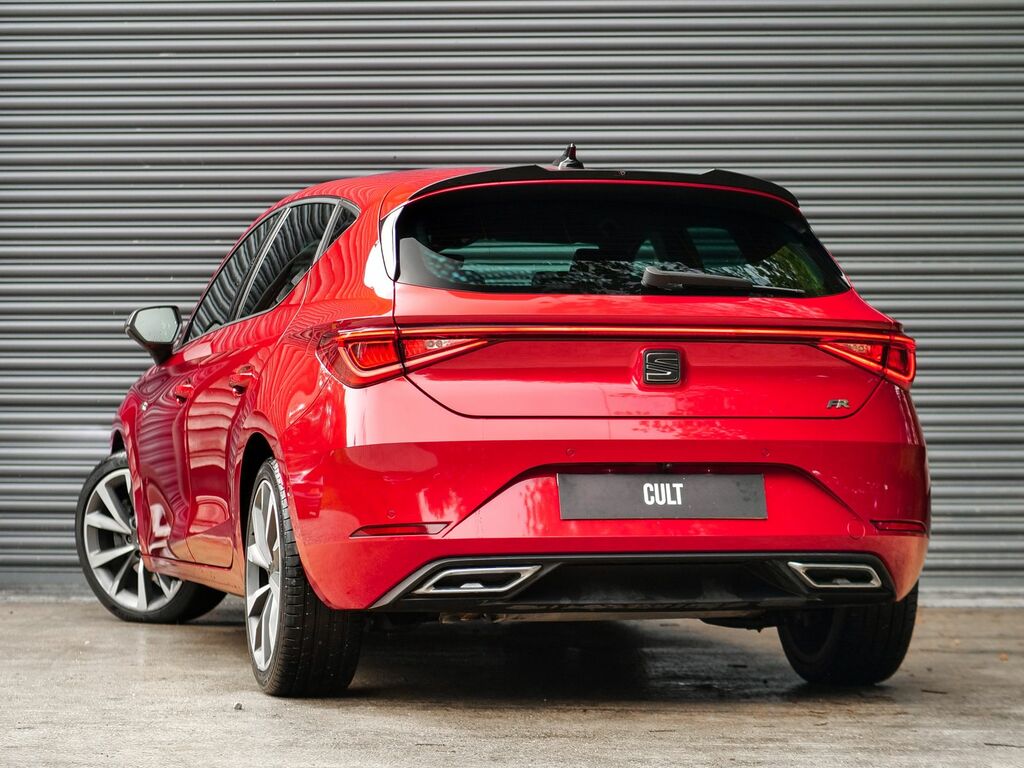 Seat Leon 1.5 Etsi Mhev Fr First Edition Hatchback Petro Red #2