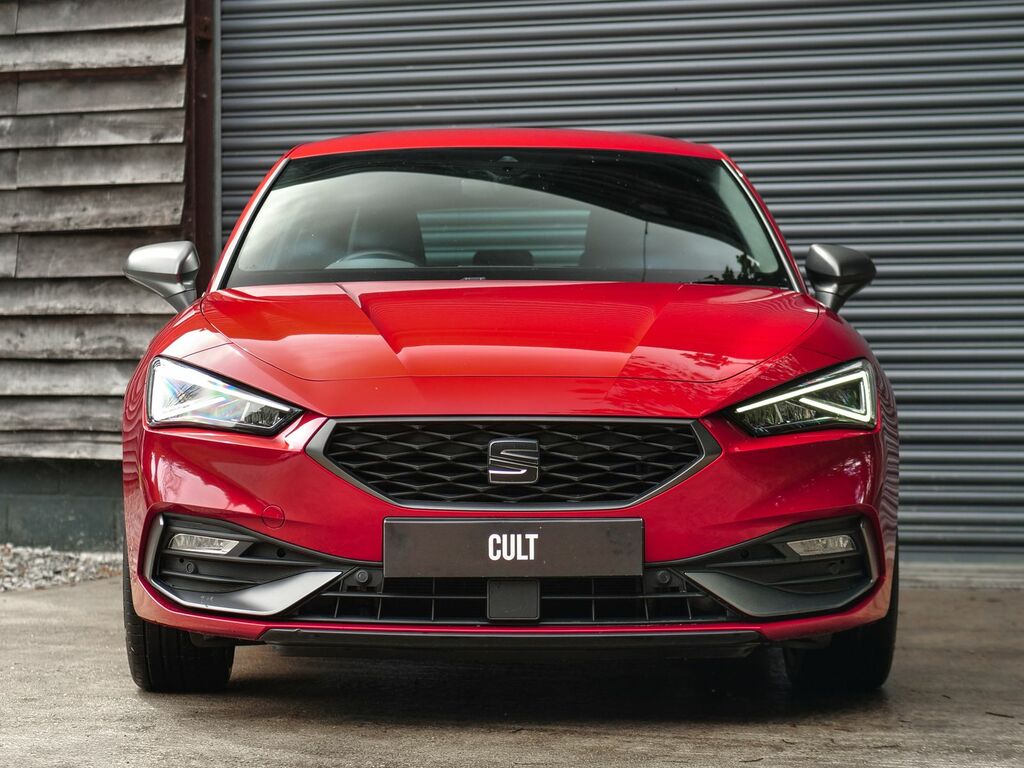 Seat Leon 1.5 Etsi Mhev Fr First Edition Hatchback Petro Red #3