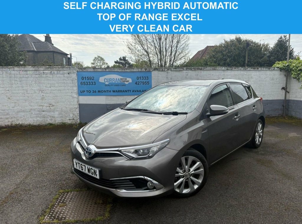 Toyota Auris 1.8L Excel Brown