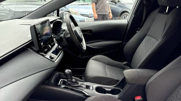 Toyota Corolla Corolla Commercial 1.8 Hybrid EA72PPU Silver #5