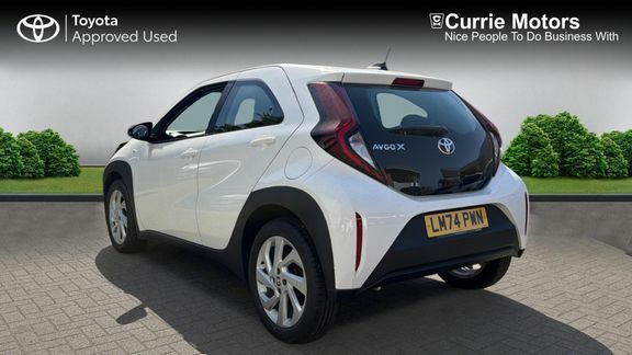 Toyota Aygo X Pure Manual LM74PWN White #4