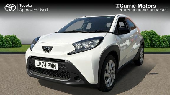 Toyota Aygo X Pure Manual LM74PWN White #3
