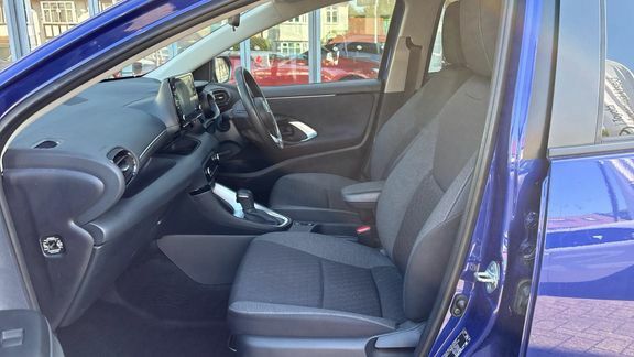 Toyota Yaris Design KR72ZTO Blue #5
