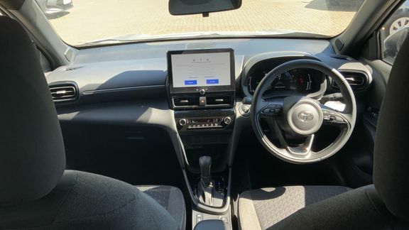 Toyota Yaris Cross Design Fwd FL75PYJ Silver #6