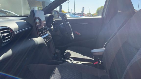 Toyota Yaris Cross Design Fwd FL75PYJ Silver #5