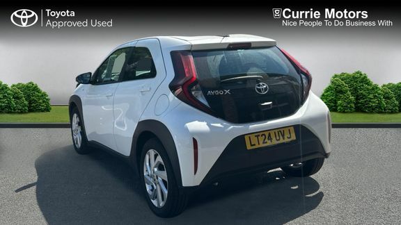 Toyota Aygo X Pure Automatic LT24UVJ White #4