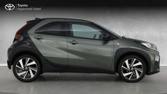 Toyota Aygo X Edge Manual FL23JYP Green #4