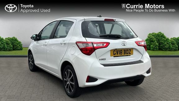 Toyota Yaris Icon Tech 1.5M GV18BDZ White #4