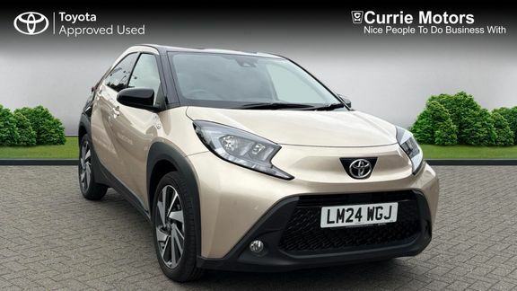 Toyota Aygo X Edge Parking Pack Beige