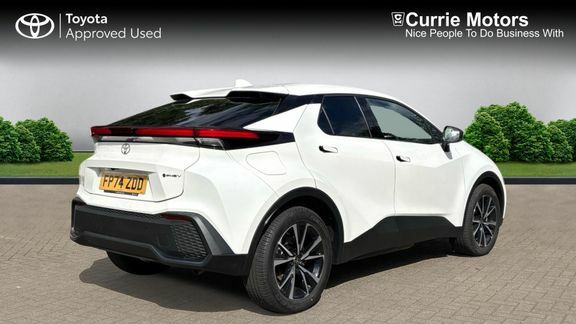 Toyota C-Hr Design 2.0 Phev White #2