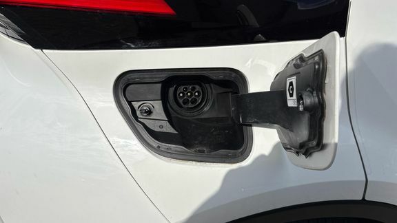 Toyota C-Hr Design 2.0 Phev White #5