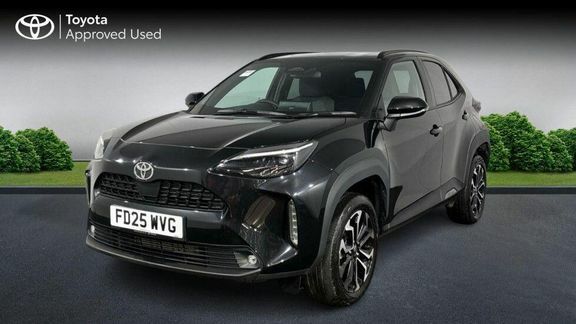 Toyota Yaris Cross Design Fwd Black