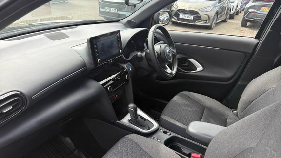 Toyota Yaris Cross 1.5 Vvt-h Design E-cvt Euro 6 Ss LL73PVX Black #5