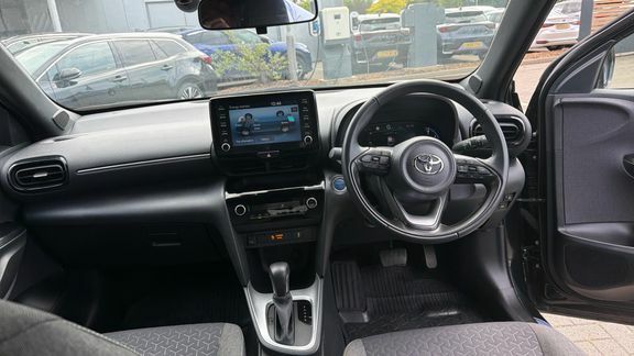 Toyota Yaris Cross 1.5 Vvt-h Design E-cvt Euro 6 Ss LL73PVX Black #6