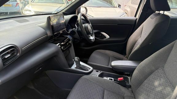Toyota Yaris Cross 1.5 Vvt-h Design E-cvt Euro 6 Ss NU73XWP White #5