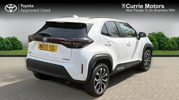 Toyota Yaris Cross Design Fwd NU72YZL White #2