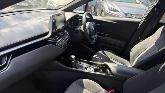 Toyota C-Hr Gr Sport 1.8 GL71URJ Silver #5