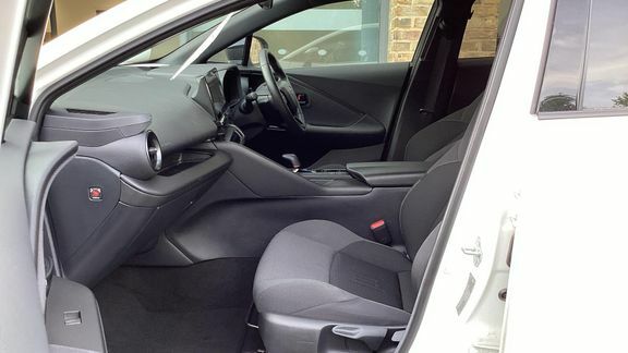 Toyota C-Hr Design 2.0 Phev FL74AZD White #5