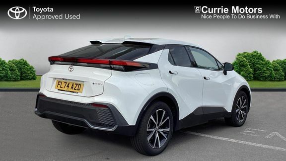 Toyota C-Hr Design 2.0 Phev FL74AZD White #2