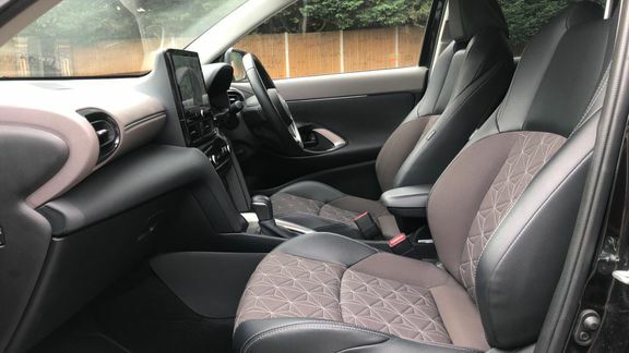 Toyota Yaris Cross Excel Fwd EN24OUP Black #5