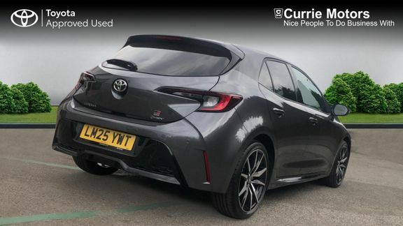 Toyota Corolla Gr Sport 1.8 Hb Bi-tone LM25YWT Grey #2