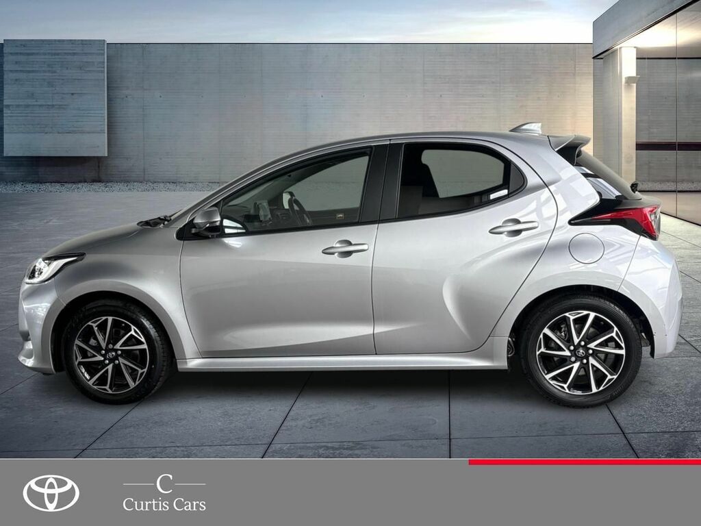 Toyota Yaris 1.5 Vvt-h Design E-cvt Euro 6 Ss GJ23LXH Silver #4