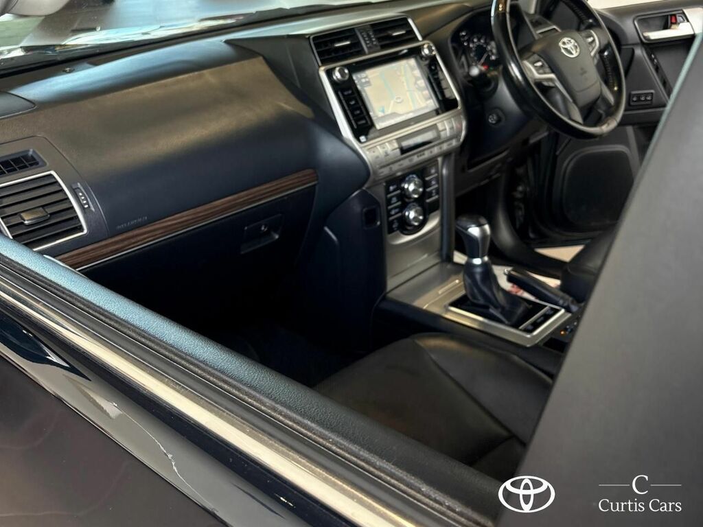 Toyota Land Cruiser Active 2.8D4d 5Seat Black #10