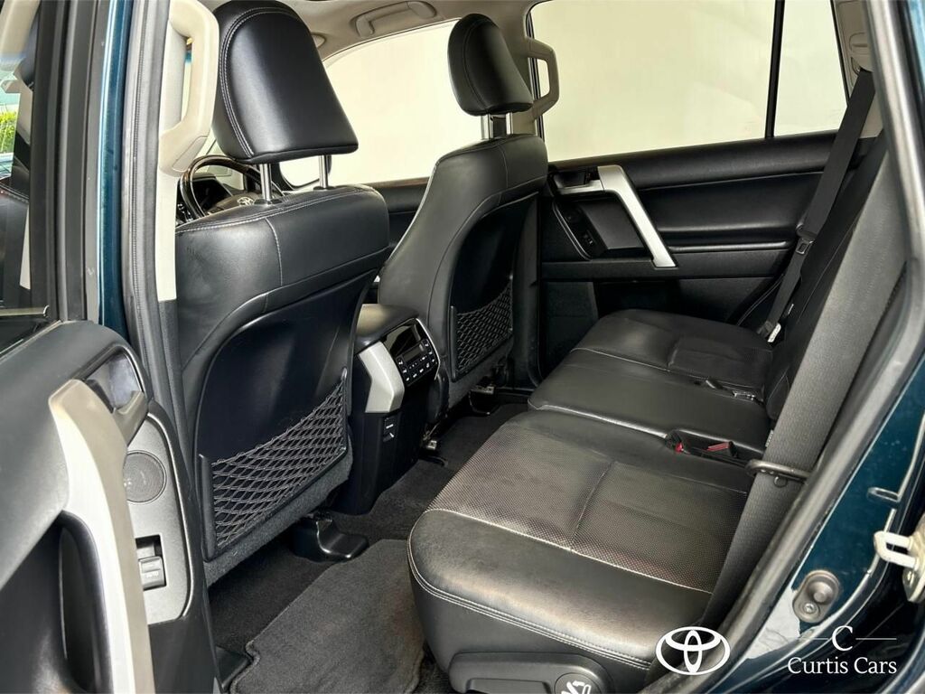 Toyota Land Cruiser Active 2.8D4d 5Seat Black #15